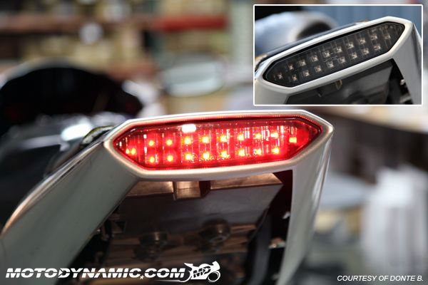 Fanale posteriore indicatori di direzione integrato per Buell XB9 XB12
